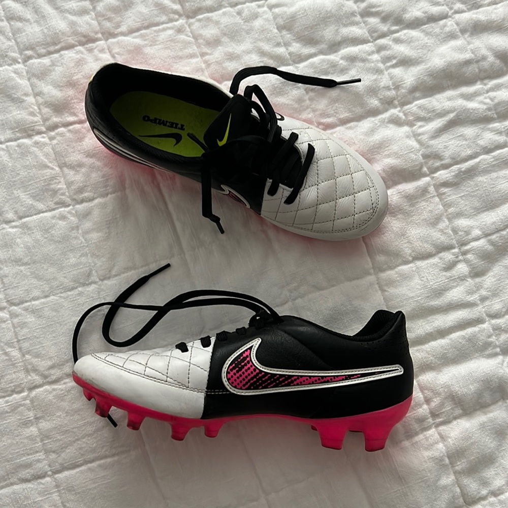 Nike Tiempo Genio FG Women's Soccer Cleats